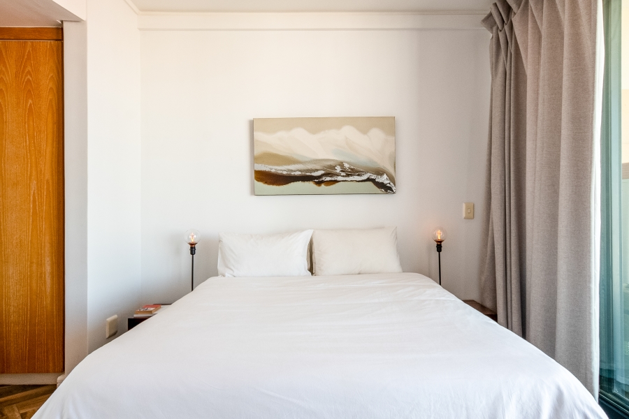 To Let 2 Bedroom Property for Rent in Green Point Western Cape